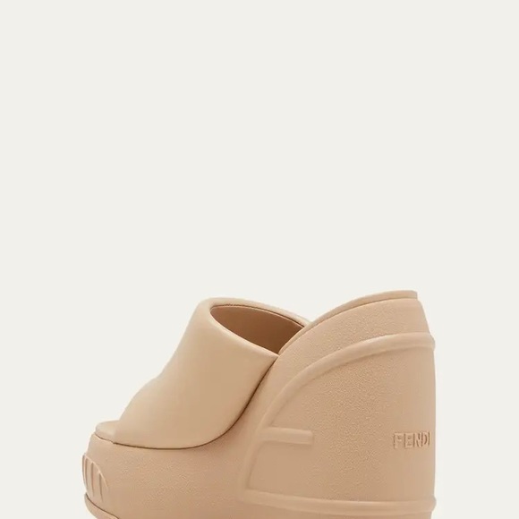 FENDI
Padded Leather Platform Wedge Slides - Picture 2 of 3